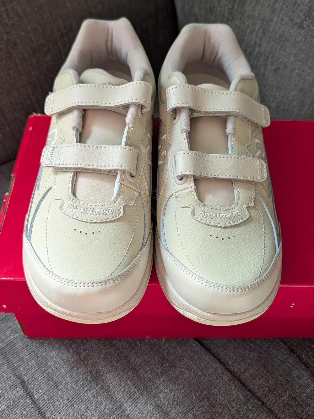 New Balance WW577VB Women's Walking Shoes White Beige Size 8.5 D WIDE